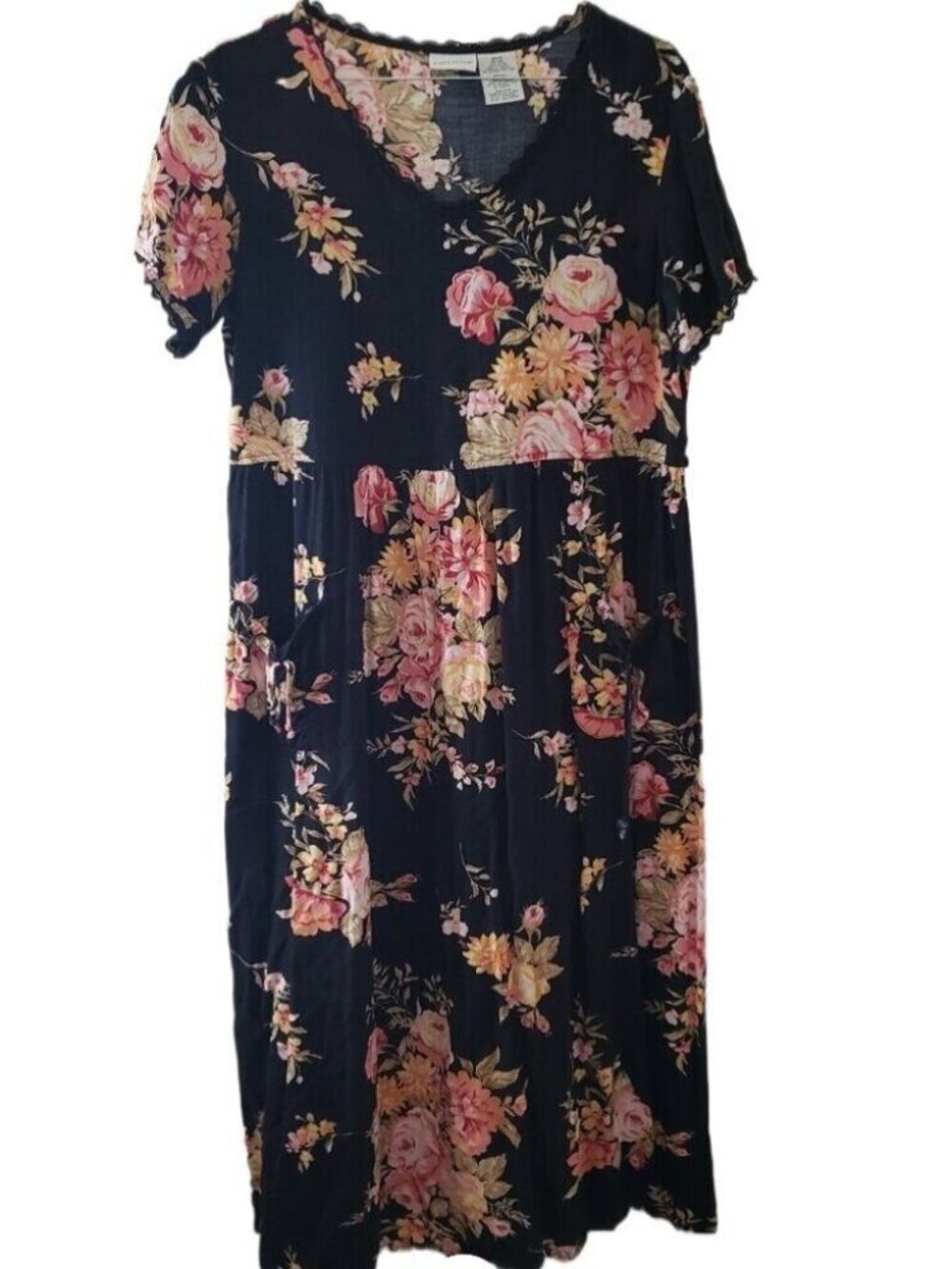 White Stag Oversized Black Floral Short Sleeve Dress with Pockets